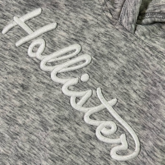 WOMENS HOLLISTER EMBROIDERED CROPPED HOODIE - Picture 4 of 4